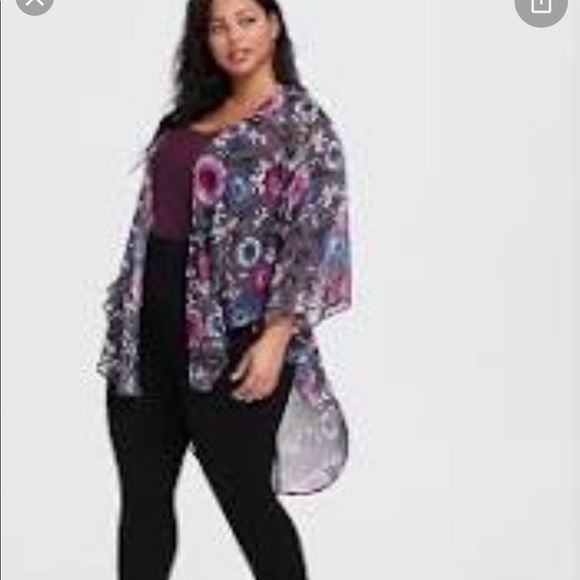 $FIRM$ NWT TORRID floral kimono - Sold Out! - Plus sized - Picture 9 of 12